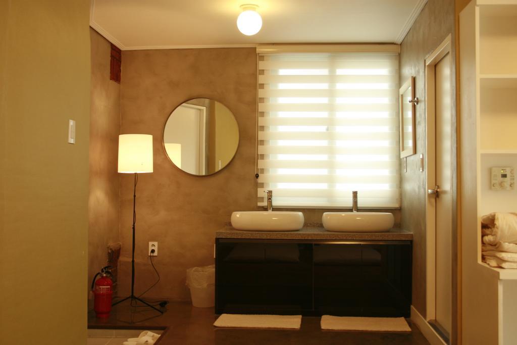 Crib 49 Guesthouse - Foreigner Only Seoul Værelse billede